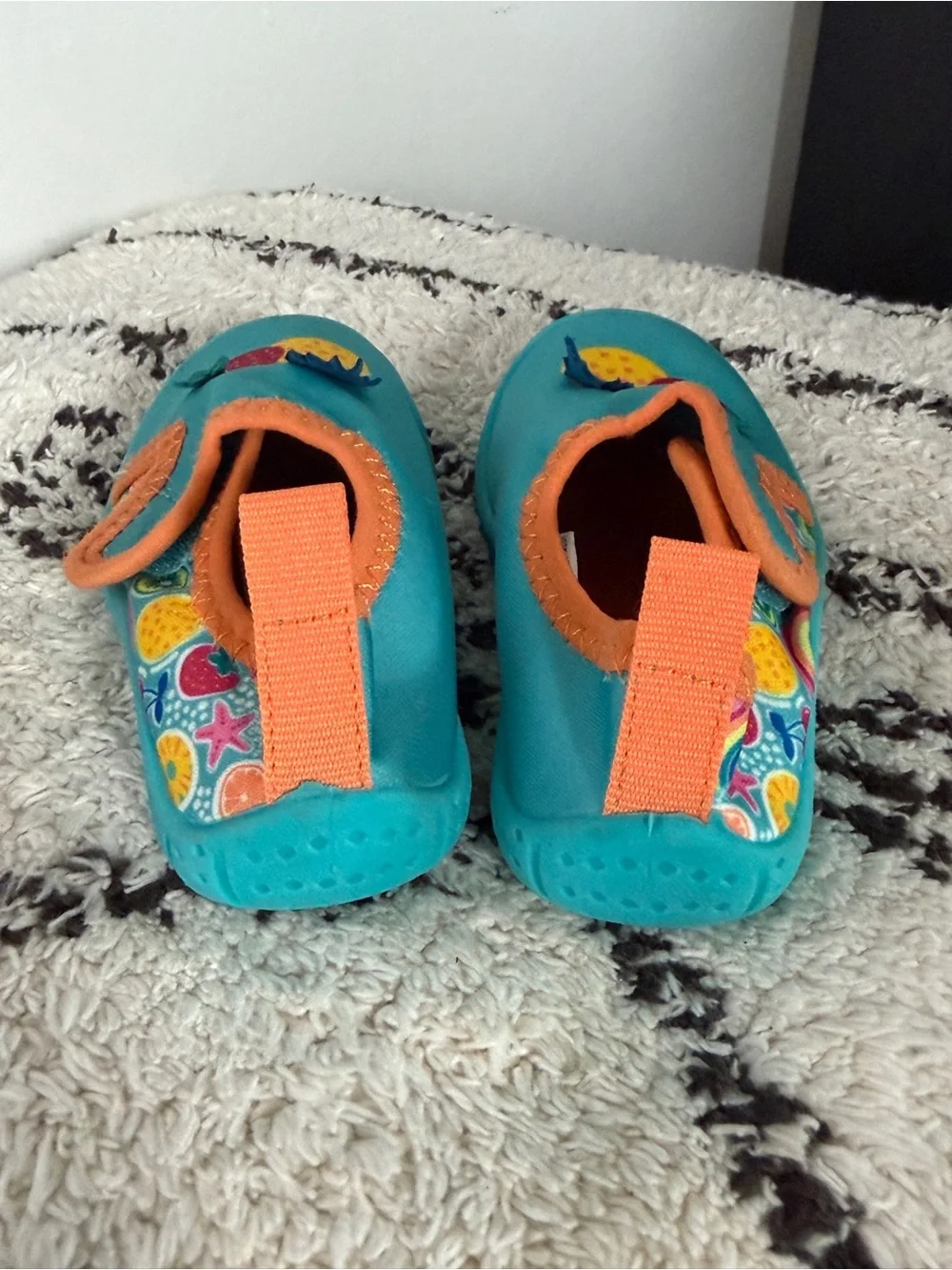 Lily & Dan Kids Aqua Water Shoes Fruit Print Beach Pool Swim Shoes Size 5/6